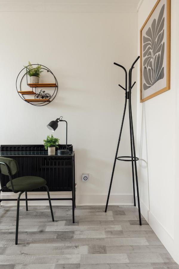 Stunning & Stylish 2 Bed Flat In West London Daire Dış mekan fotoğraf